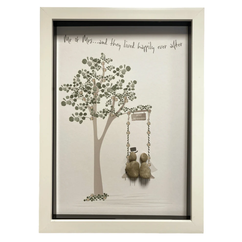 A4 Pebble Art Mr & Mrs... Happily Ever After - White