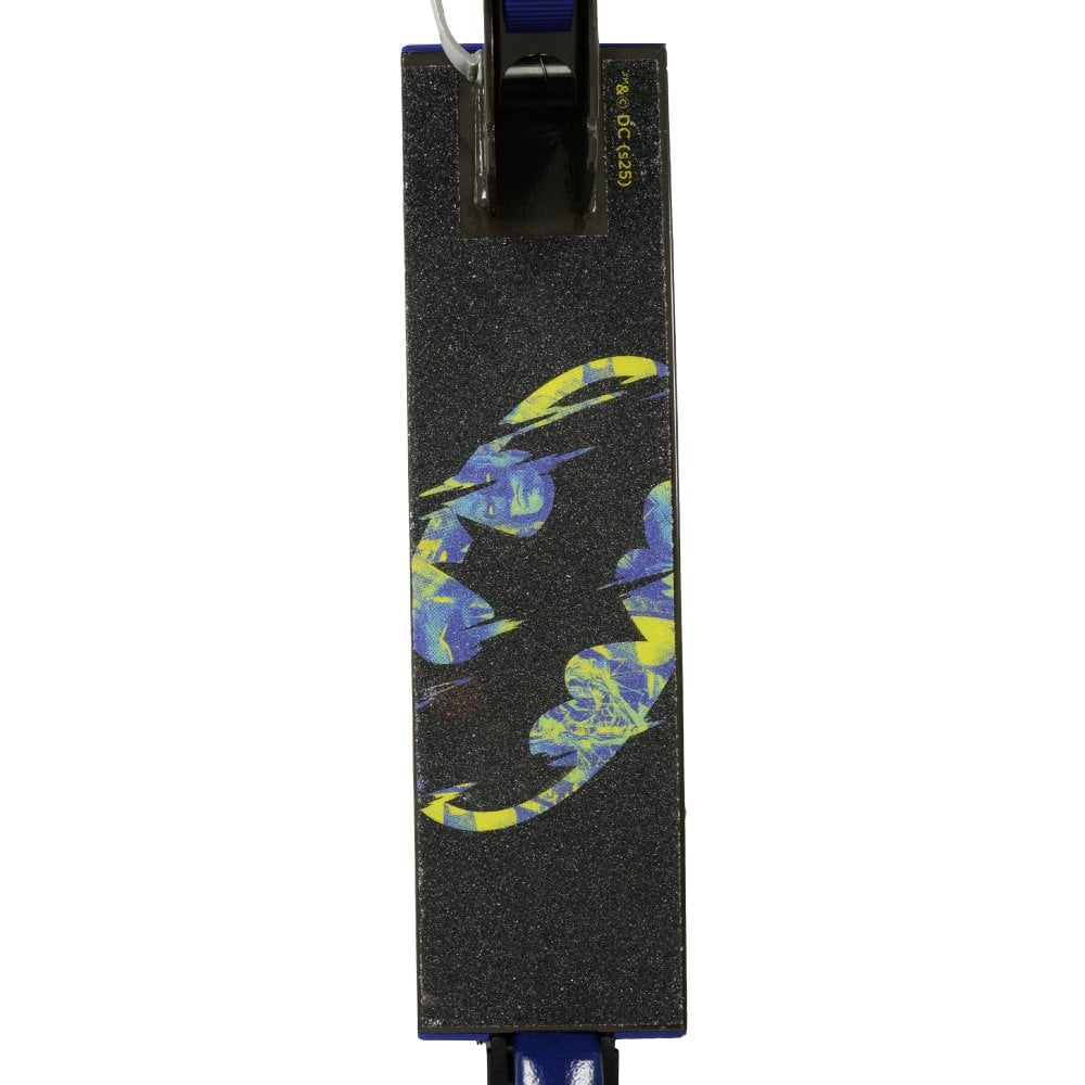 Batman Folding Inline Scooter with Light up Wheels - Image 5