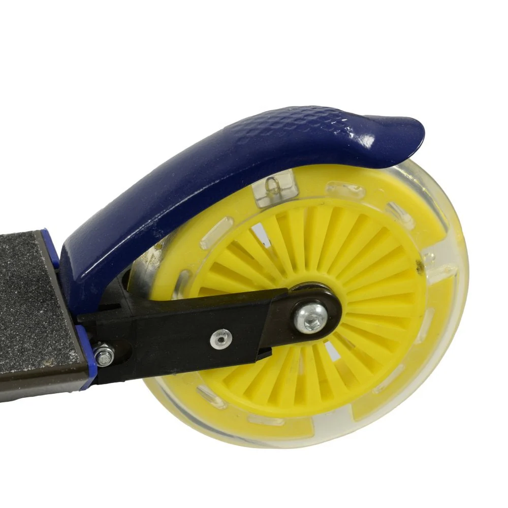 Batman Folding Inline Scooter with Light up Wheels - Image 6