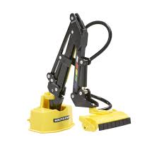 Britains Hedge Cutter 1:32 - Image 2