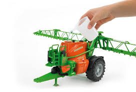 Bruder Amazone Trailed Field Sprayer UX 5200 - Image 3
