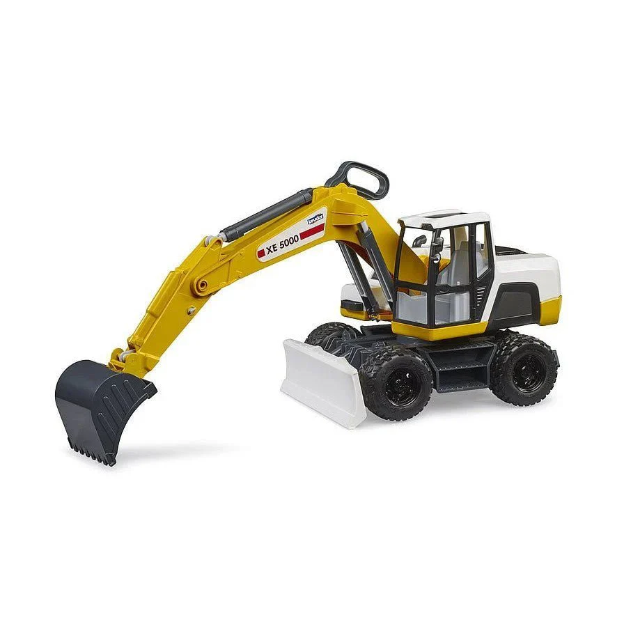 Bruder Excavator - Image 3