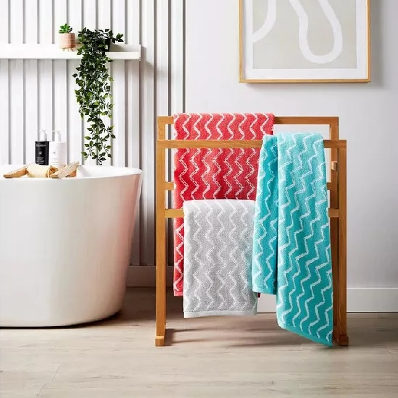 Christy Zig Zag Bath Sheet Coral 90 x 150cm - Image 3