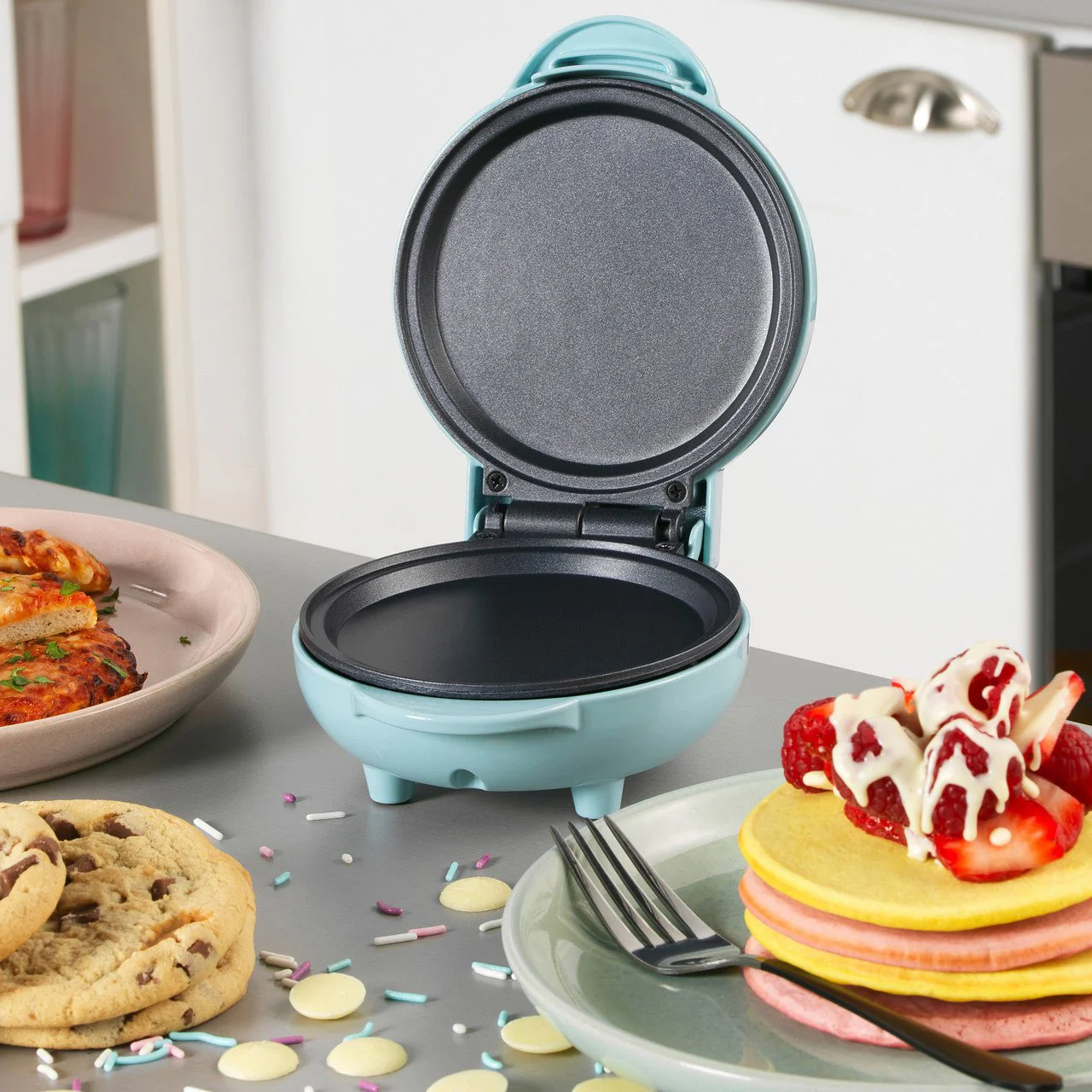 Giles & Posner Sorbet Blue Pastel Compact Mini Snack Maker - Image 2