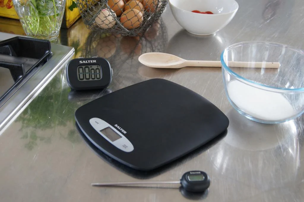 Kitchen Set - Digital Scale, Easy-Read Timer & Instant Read Thermometer - Image 2