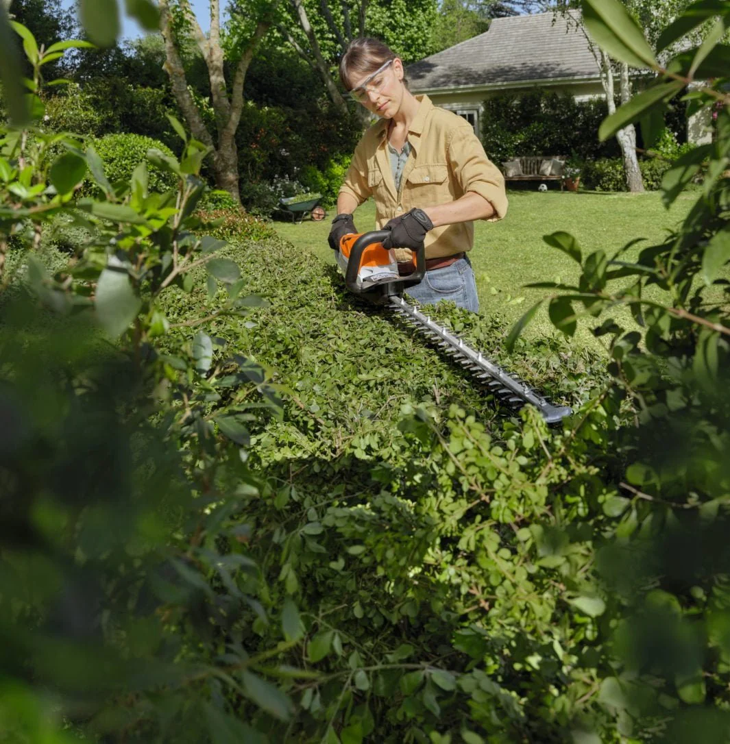 Stihl HSA 60 Cordless Hedge Trimmer Set HA060113543 - Image 4