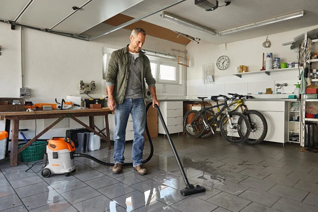 Stihl SE33 Electric Wet & Dry Vacuum Cleaner - Image 8