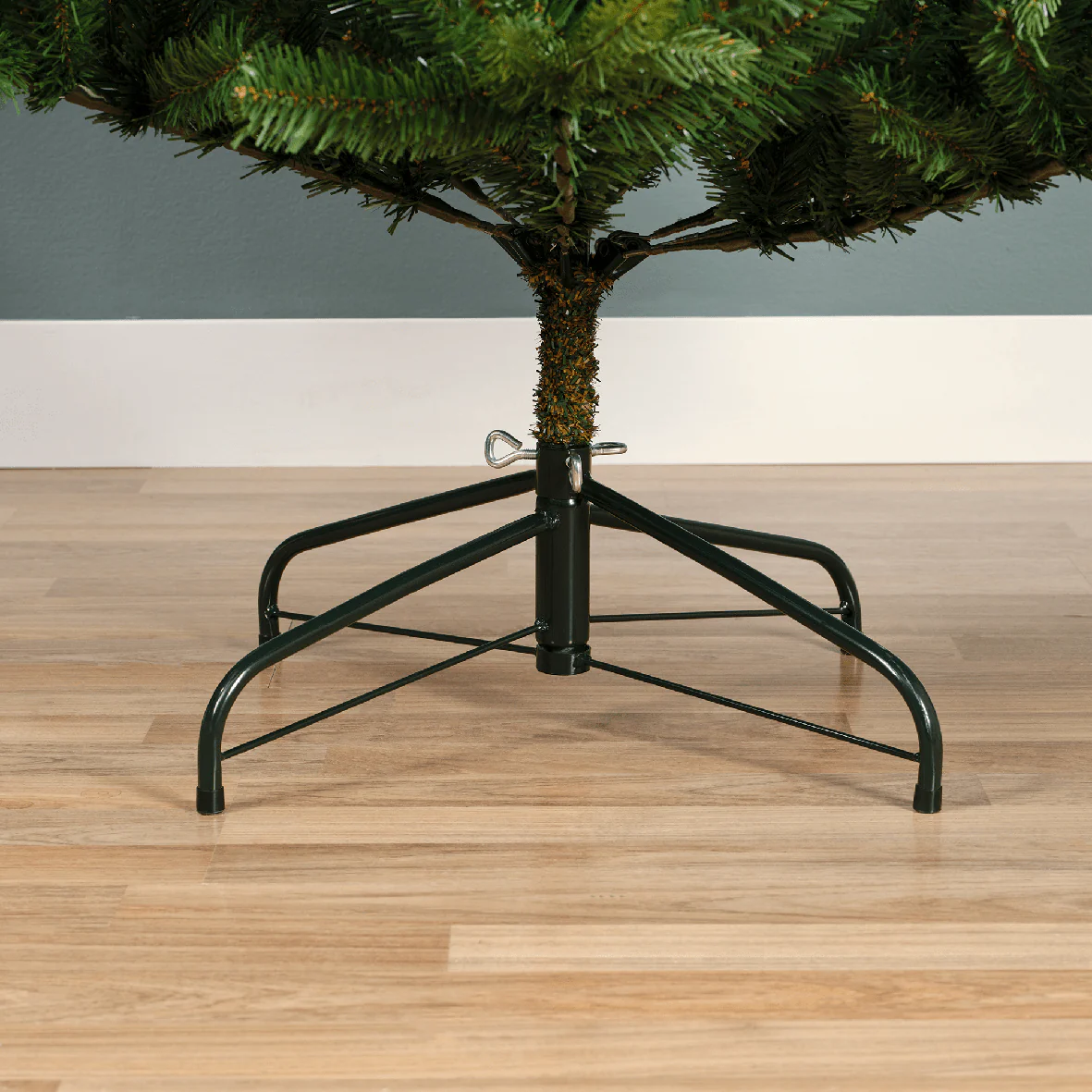 Straja Fir Green Christmas Tree 210cm (7ft) - Image 3