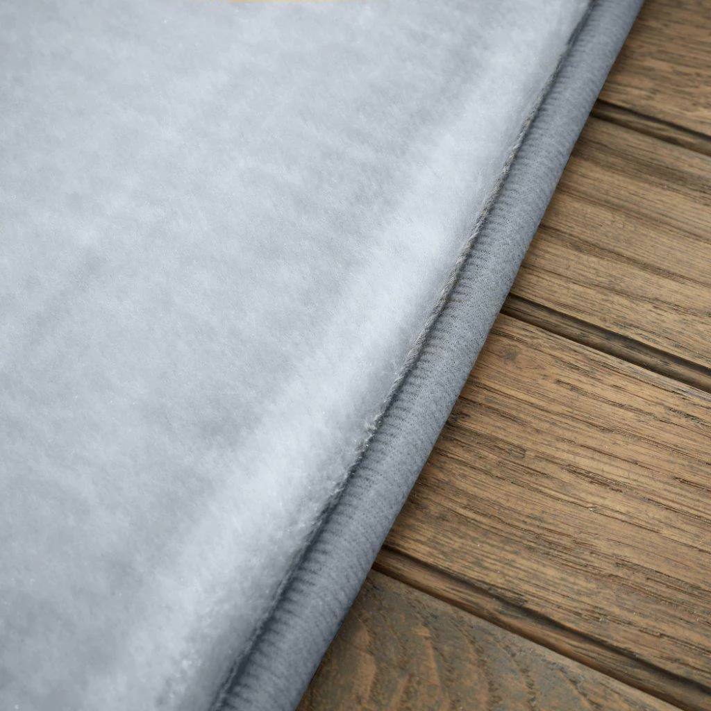 Velvet Touch Rug 60 x 110cm Silver - Image 3